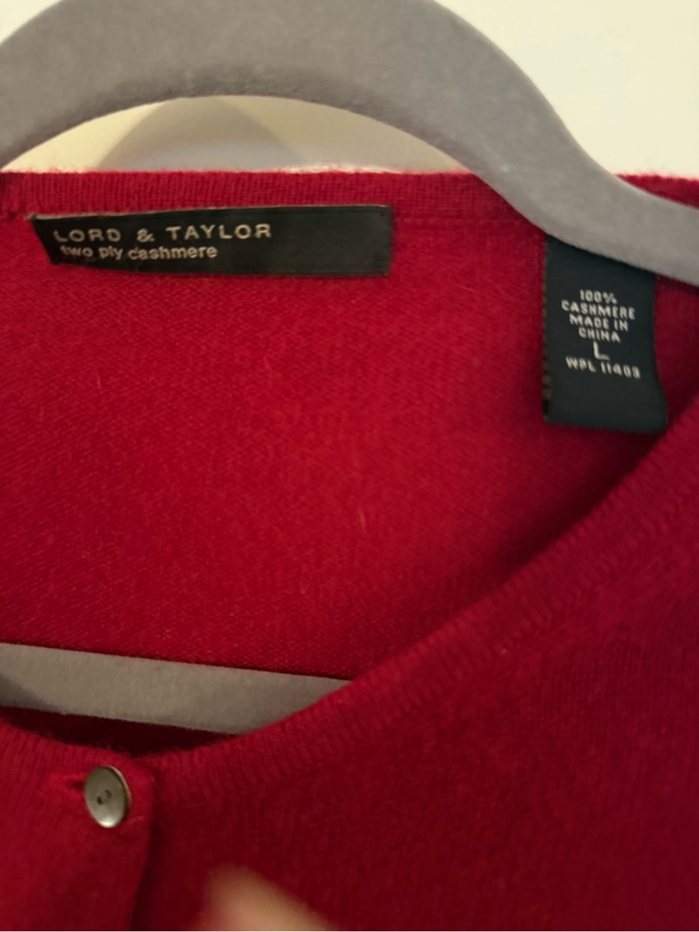 Lord & Taylor 100% Cashmere Red Cardigan Sweater Size L - Picture 3 of 3